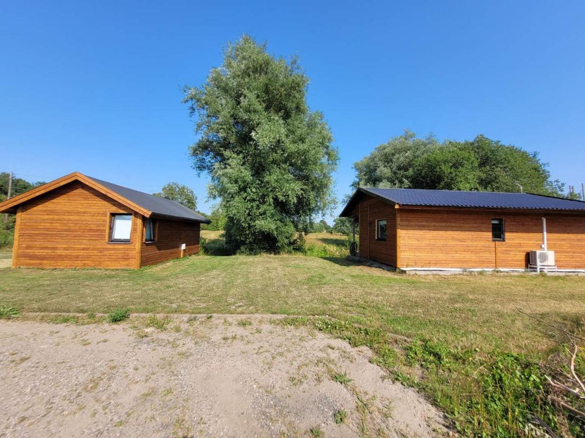 Villa Skogsbaeckens Stugby Ab Tomelilla Exterior foto